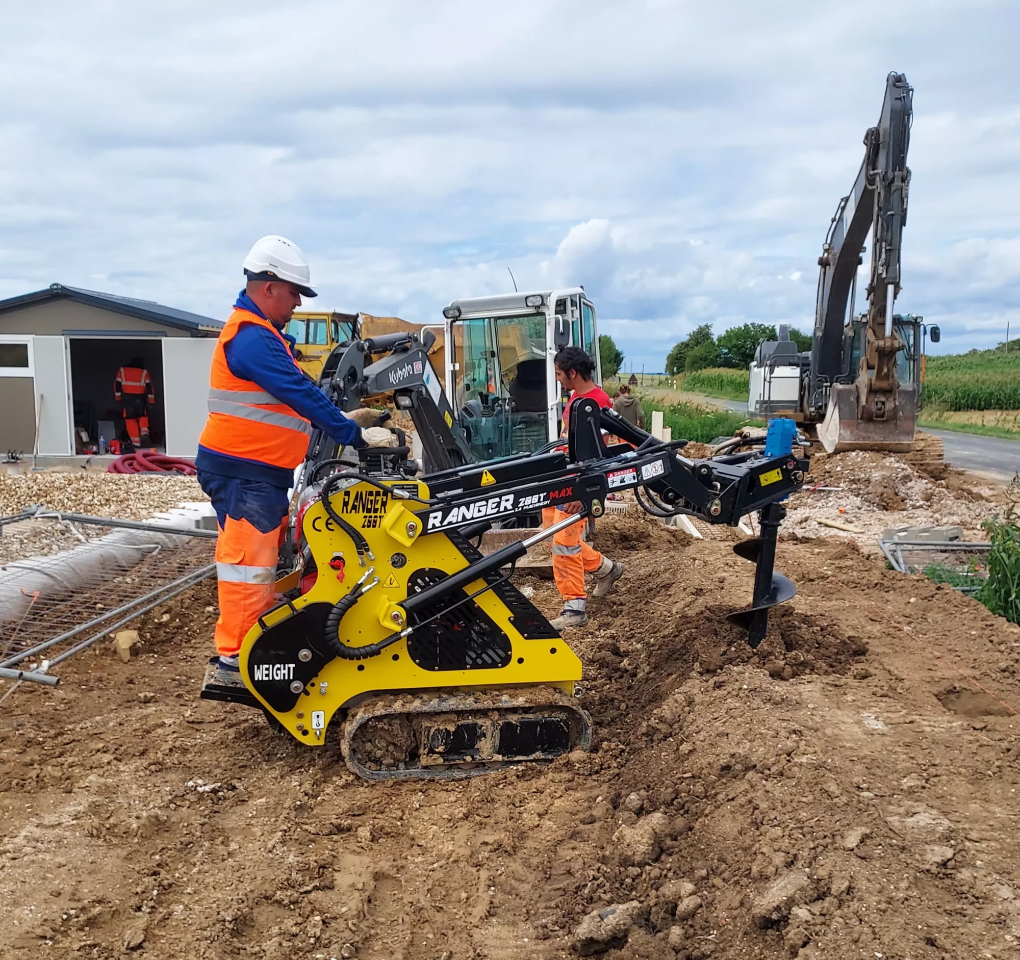 accessoires pour mini chargeuses