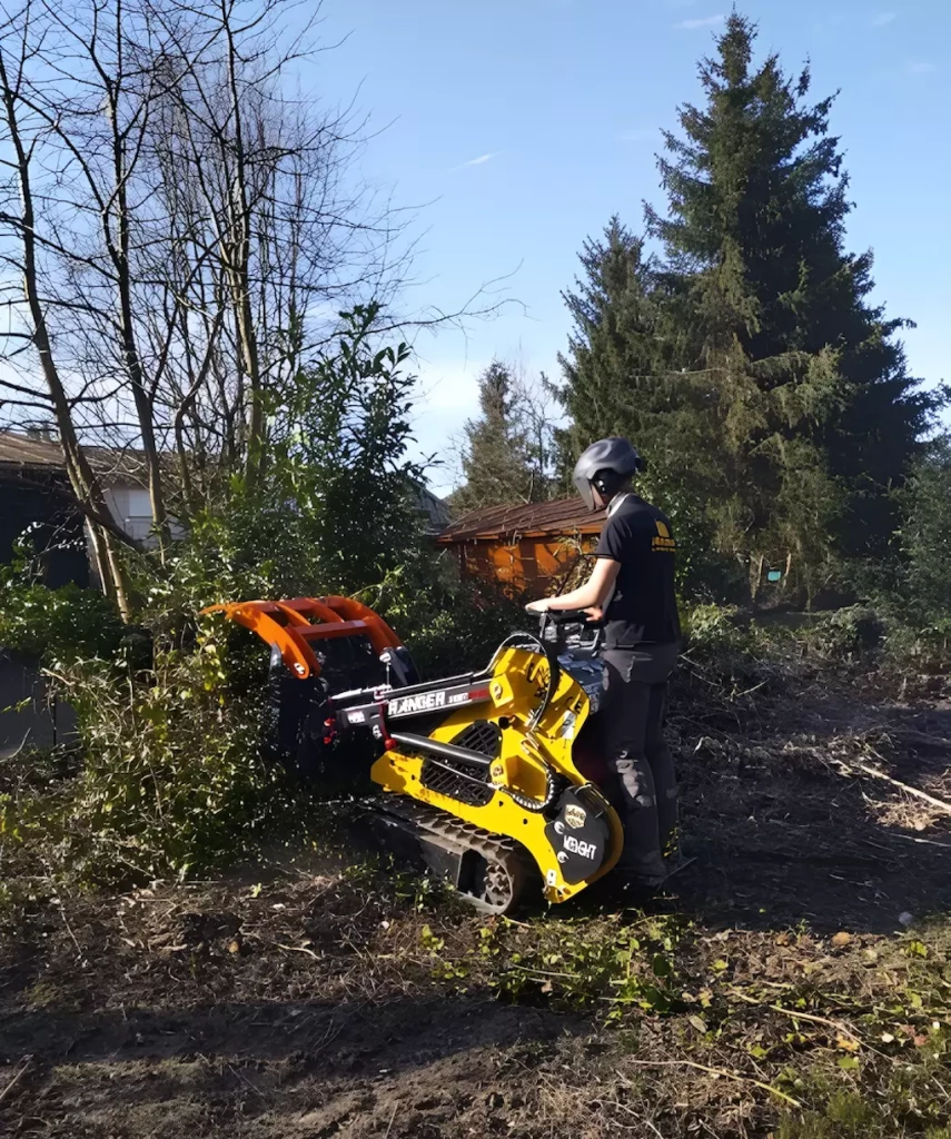 mini chargeuse porte outils compact gamme RANGER